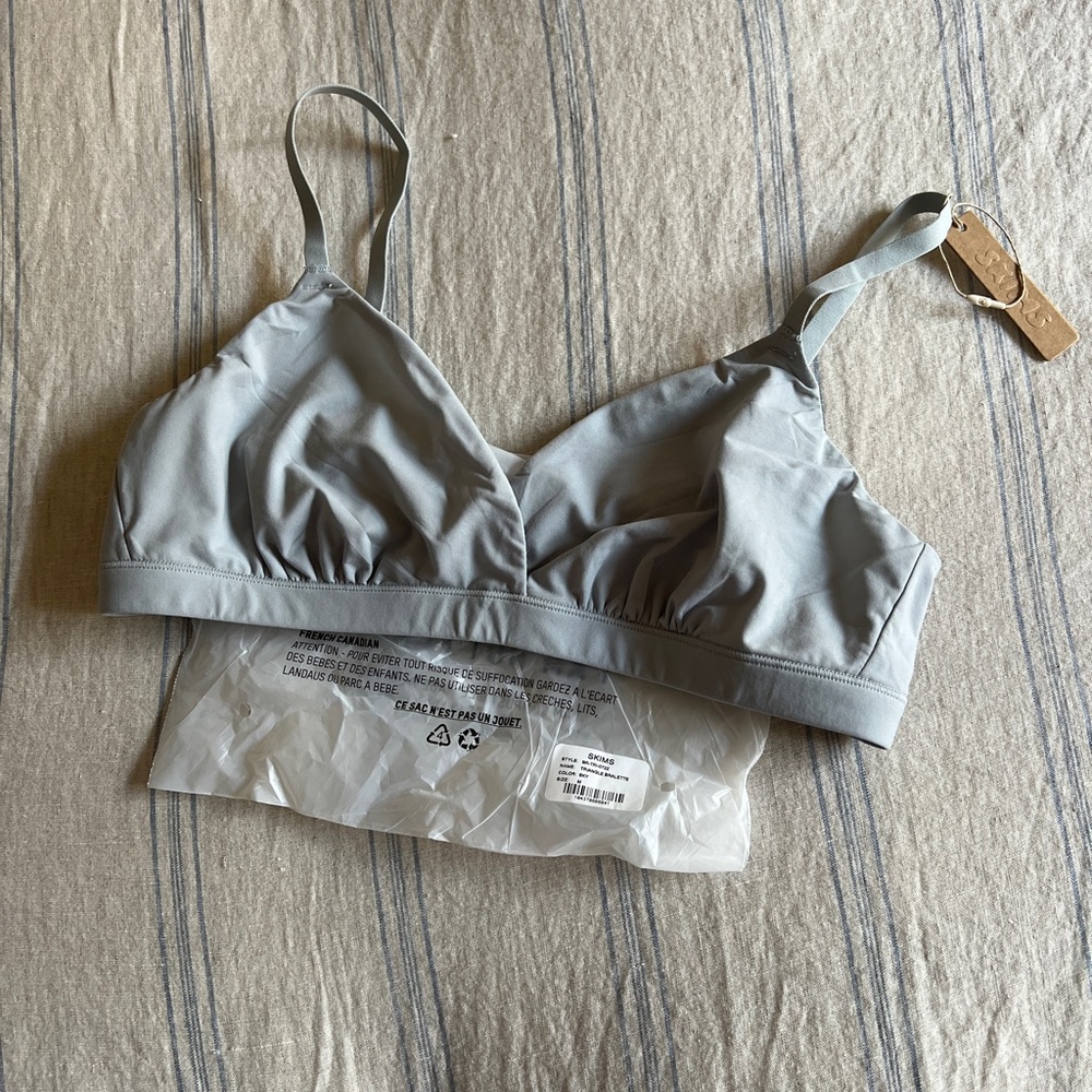 SKIMS Triangle Bralette
